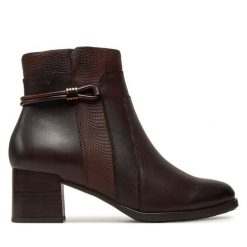 Botki Tamaris. Brązowe botki Tamaris, bez wzorów, bez obcasa, na słupku, bez zapięcia. Za 459.99 zł.