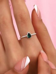 Lodie Silver Srebrny pierścionek z cyrkonią rozmiar: onesize. Szare pierścionki Lodie Silver, z cyrkonią, srebrne. Za 109.52 zł.