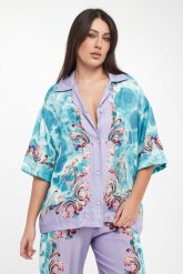 Koszula damska ze wzorem VERSACE JEANS COUTURE. Koszule Versace Jeans Couture, bez wzorów, z jeansu, bez kołnierzyka, bez ramiączek. Za 1,909.00 zł.