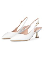 Liu Jo Skórzane czółenka w kolorze białym rozmiar: 37. Białe czółenka Liu Jo, bez wzorów, klasyczne, bez obcasa, bez zapięcia. Za 276.71 zł.