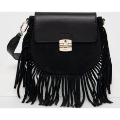 Furla torebka skórzana kolor czarny. Czarne listonoszki Furla, bez wzorów, na ramię, bez dodatków. Za 1,039.90 zł.
