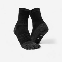Skarpetki do biegania Kiprun Run 900 pięciopalczaste. Skarpetki KIPRUN, bez wzorów, z elastanu. Za 49.99 zł.