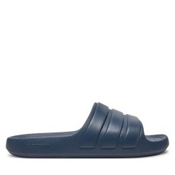 Klapki adidas. Niebieskie klapki adidas, bez wzorów, bez obcasa, bez zapięcia. Za 139.99 zł.