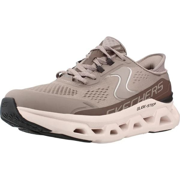 Buty SKECHERS 150510S Brązowy. Brązowe buty trekkingowe Skechers, bez wzorów, z syntetyku, bez zapięcia, na fitness i siłownię. Za 447.99 zł.