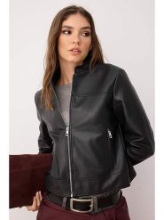 Trendyol Kurtka w kolorze czarnym ze skóry syntetycznej rozmiar: XL. Czarne kurtki Trendyol, xl, bez wzorów, ze skóry, bez kaptura. Za 244.22 zł.