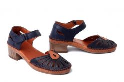 BOCCATO 0158-104.T21.L2 navy tan, czółenka damskie. Niebieskie czółenka Boccato, na lato, bez wzorów, ze skóry, bez obcasa, na obcasie, bez zapięcia. Za 254.90 zł.