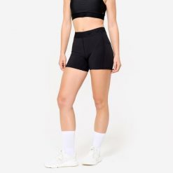 Spodenki fitness cardio damskie. Czarne szorty sportowe DOMYOS, bez wzorów, z materiału, na fitness i siłownię. Za 79.99 zł.