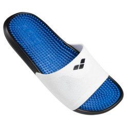 Klapki na basen Arena Marco X Grip Hook z wkładką masującą. Białe klapki Arena, bez wzorów, eleganckie, bez obcasa, bez zapięcia. Za 99.00 zł.