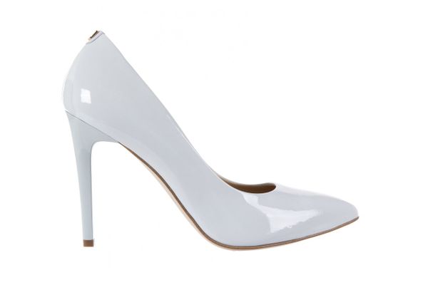 Szpilki Bayla-056 1810-799 Niebieski, Skóra naturalna lakierowana - 38. Niebieskie szpilki Bayla, bez wzorów, z lakierowanej skóry, klasyczne, bez obcasa, na szpilce, bez zapięcia. W wyprzedaży za 179.10 zł.