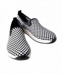 Buty damskie Leiko Zina. Białe buty trekkingowe Brubeck, bez wzorów, z materiału, bez zapięcia, trekkingowe. Za 129.00 zł.