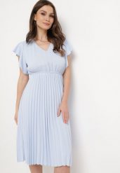 Jasnoniebieska Sukienka Rozkloszowana Midi z Plisowanym Dołem Sabara. Niebieskie sukienki Born2be, na co dzień, l, bez wzorów, bez kołnierzyka, bez ramiączek, midi, plisowane. W wyprzedaży za 42.49 zł.