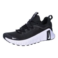 Buty do biegania damskie Nike Free Metcon 6. Czarne buty do biegania Nike, bez wzorów, z materiału, bez zapięcia, do biegania. Za 537.00 zł.