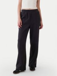 Gap Spodnie dresowe 523579-01 Czarny Regular Fit. Czarne spodnie dresowe GAP, bez wzorów, z bawełny. Za 129.99 zł.