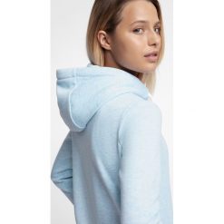 Bluza damska BLD301 - jasny niebieski melanż. Bluzy z kapturem marki 4f. W wyprzedaży za 99.99 zł.