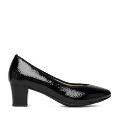 Czółenka Rieker. Czarne czółenka Rieker, bez wzorów, bez obcasa, bez zapięcia. Za 299.99 zł.