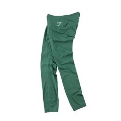 Second life - Gymshark legginsy damskie do jogi zielone - Jak nowy. Zielone legginsy sportowe Gymshark, l, bez wzorów, z tkaniny, na fitness i siłownię. Za 106.46 zł.