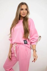 Komplet masełko bluza + spodnie jasny różowy. Czerwone bluzy KESI, l, bez wzorów, z dresówki, bez kaptura. Za 342.93 zł.