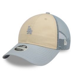 Czapka z daszkiem New Era. Czapki z daszkiem New Era, bez wzorów. Za 89.99 zł.
