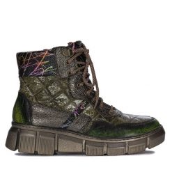 Botki Maciejka. Zielone botki Maciejka, bez wzorów, bez obcasa, na płaskiej podeszwie, bez zapięcia. Za 299.99 zł.