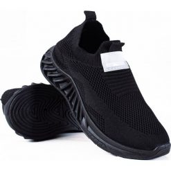 SHELOVET Wsuwane Buty Sportowe czarne. Czarne buty treningowe SHELOVET, bez wzorów, bez zapięcia. Za 89.00 zł.
