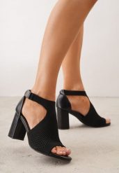 Czarne Sandały Soft Fit VICES na Obcasie w Stylu Botków z Elastyczną Ażurową Cholewką Comfort Omphopis. Czarne sandały Renee, w ażurowe wzory, z jeansu, bez obcasa, na obcasie, bez zapięcia. Za 139.99 zł.