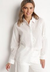 Biała Bawełniana Koszula z Ażurowym Wzorem Cornelva. Białe koszule Born2be, l, z aplikacjami, z bawełny, eleganckie, bez kołnierzyka, bez ramiączek. W wyprzedaży za 101.99 zł.