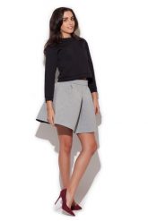 Czarna Krótka Dzianinowa Bluzka z Niską Stójką. Czarne bluzki Katrus, xl, bez wzorów, z dzianiny, bez kołnierzyka, bez ramiączek. Za 169.00 zł.