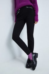 Medicine legginsy damskie kolor czarny gładkie. Czarne legginsy MEDICINE, bez wzorów, z dzianiny. Za 119.90 zł.
