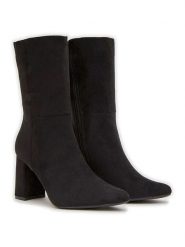 Belluci Botki w kolorze czarnym rozmiar: 38. Czarne botki Belluci, bez wzorów, eleganckie, bez obcasa, bez zapięcia. Za 164.92 zł.