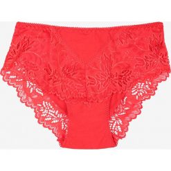 Czerwone Majtki Figi z Koronką Nabilah. Czerwone figi Born2be, bez wzorów, z koronki. W wyprzedaży za 14.99 zł.