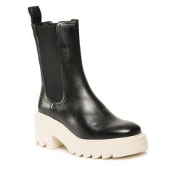 Botki GINO ROSSI. Czarne botki Gino Rossi, bez wzorów, bez obcasa, na słupku, bez zapięcia. Za 349.99 zł.