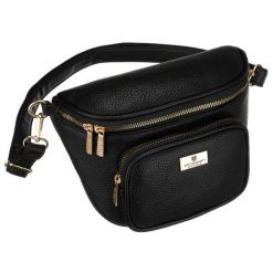 Czarna saszetka damska ze skóry ekologicznej zawieszona na regulowanym pasku - Peterson. Czarne nerki i saszetki Peterson, bez wzorów, ze skóry ekologicznej, bez dodatków. Za 70.00 zł.