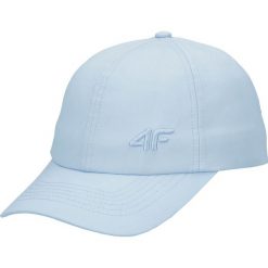 Czapka z daszkiem damska CAD207 - jasny niebieski. Czapki z daszkiem marki 4f. Za 49.99 zł.
