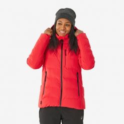 Kurtka narciarska damska Quechua 500 Warm. Czerwone kurtki narciarskie WED'ZE, na zimę, xl, bez wzorów, z włókna, bez kaptura, narciarskie. Za 499.99 zł.