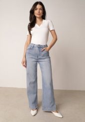 Niebieskie Szerokie Jeansy Bawełniane z Wysokim Stanem Helemenor. Niebieskie spodnie materiałowe Born2be, bez wzorów, z bawełny, biznesowe, z podwyższonym stanem, długie. Za 109.99 zł.