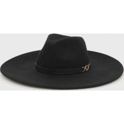 Twinset kapelusz wełniany kolor czarny wełniany. Czarne kapelusze Twinset, bez wzorów, z wełny. Za 519.99 zł.