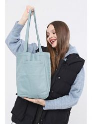 Lucky Bees Shopper bag w kolorze błękitnym - 33 x 45 x 10 cm rozmiar: onesize. Niebieskie shopper bag Lucky Bees, bez wzorów, z materiału, na ramię, bez dodatków. Za 57.33 zł.
