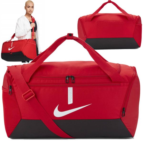 Torba sportowa Nike Academy Duff L treningowa na ramię z komorą na buty 95L. Czerwone buty treningowe Nike, bez wzorów, bez zapięcia, na fitness i siłownię. Za 145.00 zł.