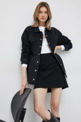 Pepe Jeans kurtka jeansowa damska kolor czarny oversize. Czarne kurtki Pepe Jeans, l, z aplikacjami, z bawełny, bez kaptura. W wyprzedaży za 334.99 zł.