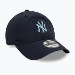 Czapka z daszkiem New Era Recycled 9Twenty New York Yankees. Niebieskie czapki z daszkiem New Era, bez wzorów. Za 119.99 zł.