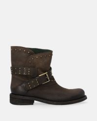 ZAMSZOWE BOTKI W KOLORZE ZIELONYM M011SUGROBB012. Zielone botki Venezia, bez wzorów, ze skóry, bez obcasa, bez zapięcia. Za 439.00 zł.