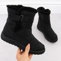 Śniegowce damskie z futerkiem czarne Filo Donna Z24-50. Czarne botki Filo Donna, bez wzorów, ze skóry ekologicznej, bez obcasa, bez zapięcia. Za 132.99 zł.