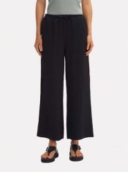 OPUS Spodnie w kolorze ciemnozielonym rozmiar: 38. Zielone spodnie materiałowe Opus, bez wzorów, z materiału, z podwyższonym stanem. Za 143.99 zł.