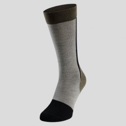Skarpety trekkingowe Performance Wool ODLO. Szare skarpetki ODLO, bez wzorów, z poliamidu. Za 122.90 zł.