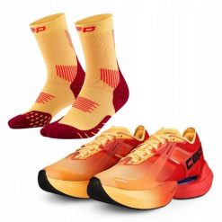 Zestaw biegacza: damskie buty sportowe i skarpety biegowe. Brązowe buty sportowe lifestyle CEP, bez wzorów. Za 907.20 zł.