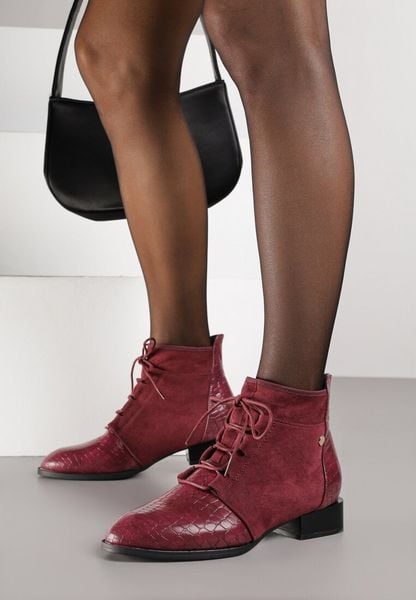 Bordowe Sznurowane Botki Vices do Kostki z Wężowym Tłoczeniem Wodvira. Czerwone botki Born2be, bez wzorów, z jeansu, eleganckie, bez obcasa, na płaskiej podeszwie, bez zapięcia. Za 119.99 zł.