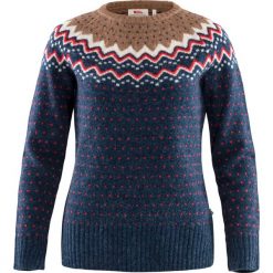 Sweter damski Fjallraven Ovik Knit Sweater. Czarne swetry Fjällräven, na zimę, uniwersalny, bez wzorów, z dzianiny, klasyczne, bez ramiączek. Za 898.65 zł.