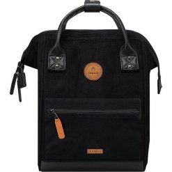 Cabaia plecak Adventurer kolor czarny duży gładki. Czarne plecaki Cabaia, bez wzorów, do ręki, bez dodatków. Za 349.99 zł.