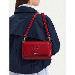 Torebka MEXX. Czerwone listonoszki Mexx, bez wzorów, bez dodatków. Za 149.99 zł.