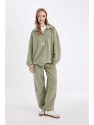 DeFacto Spodnie dresowe w kolorze khaki rozmiar: XL. Brązowe spodnie dresowe DeFacto, bez wzorów, z dresówki. Za 73.99 zł.